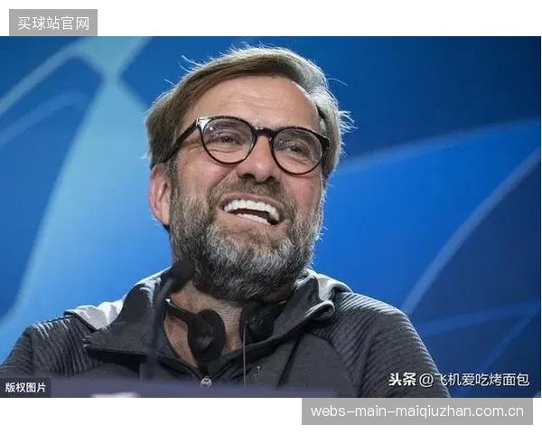 林德洛夫从四后卫体系边路移至三中卫核心,其长传调度将成反击发起点。 林德洛夫从四后卫体系边路移至三中卫核心,其长传调度将成反击发起点。